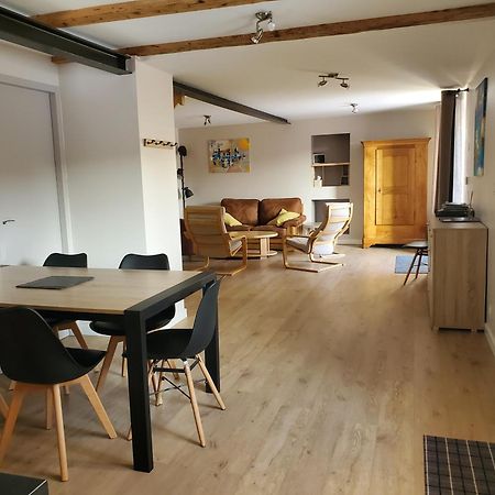 Appartement Entre Lac Et Montagnes 圣保罗恩查拉 外观 照片