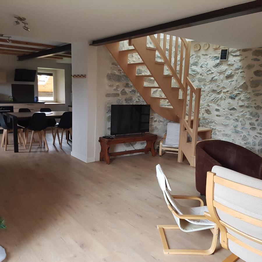 Appartement Entre Lac Et Montagnes 圣保罗恩查拉 外观 照片
